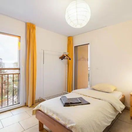 Cook P1-3 By Interhome